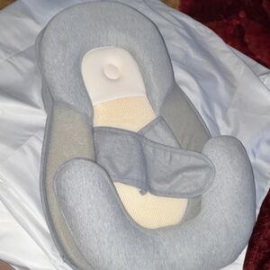 Cozy Infant Support Pillow - Gray